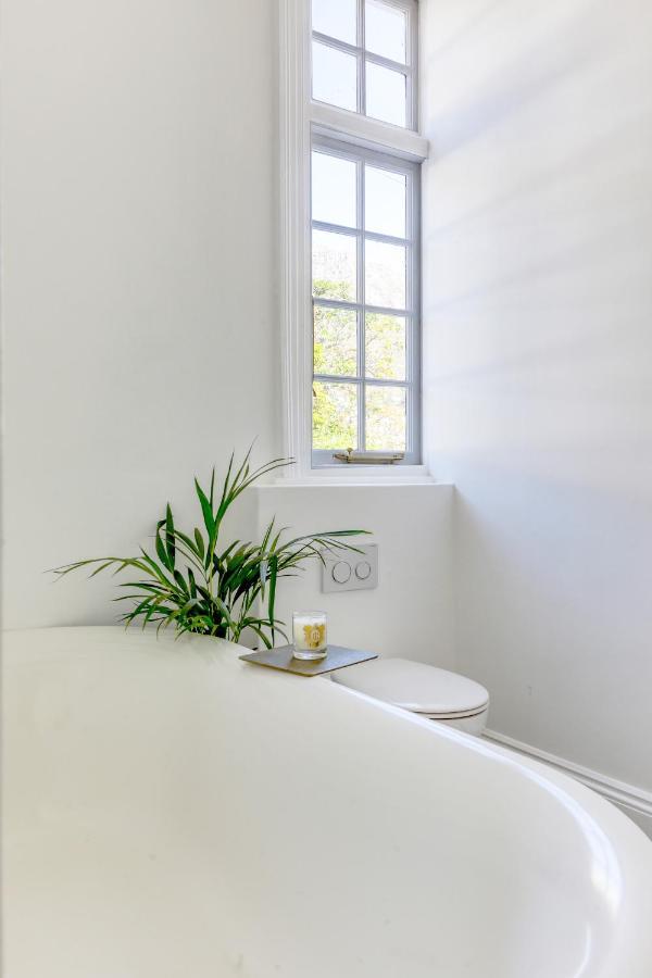 Secure & Central: Villa With Views Of Table Mountain 开普敦 外观 照片